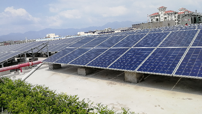 家用太阳能发电系统安装费用多少钱？2025 年最新报价及收益回本分析